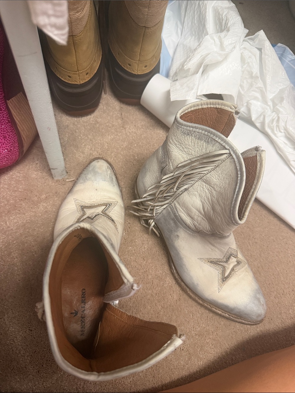 Mezcalero Cream Leather Fringe Ankle Boots with Star Stitch